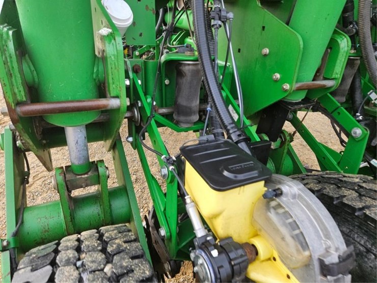 john-deere-1770nt-image-43