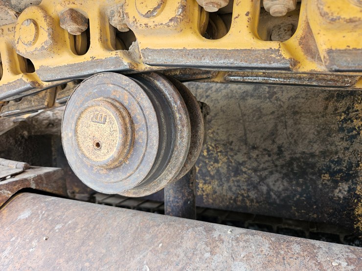 2002-caterpillar-d5g-xl-image-54