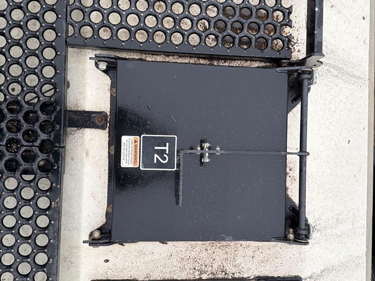 2016-bourgault-3320-66-image-62