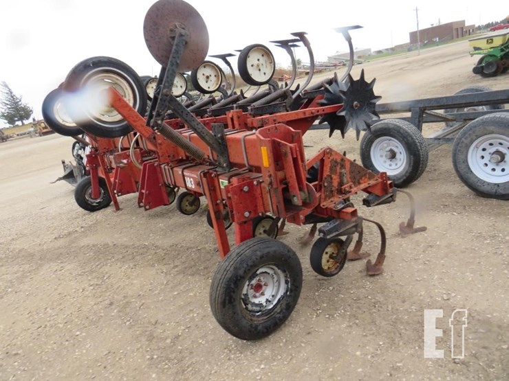 international-183-image-8