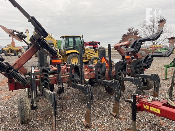 case-ih-2500-image-6