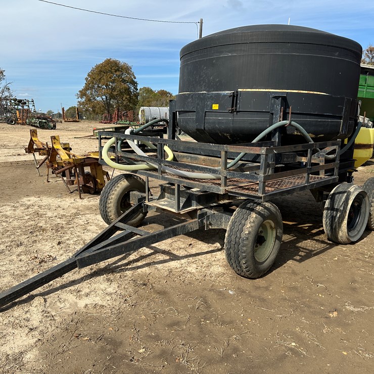 #33804 • 1150gal Nurse Wagon