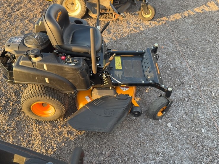 #3099-•-poulan-pro-p46zx-zero-turn-lawn-mower-image-7