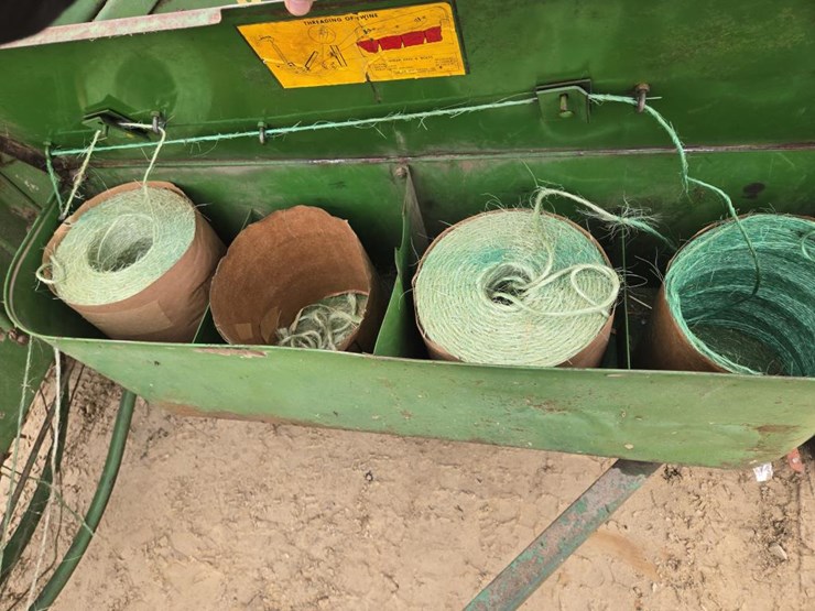 john-deere-24t-image-10