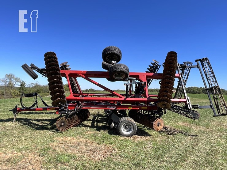 2022-case-ih-true-tandem-335vt-image-2