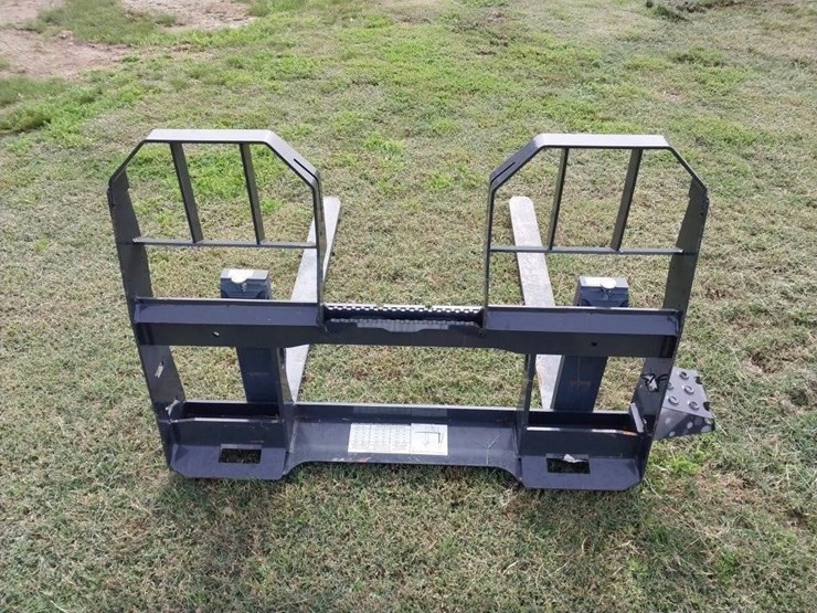 bobcat-bread-heavy-duty-48"-fork-set-image-3