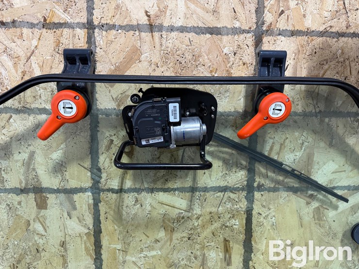 john-deere-333p-door-assembly-image-6