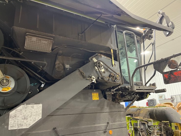 2020-claas-lexion-8700-image-8