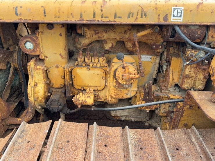 caterpillar-d2-image-12