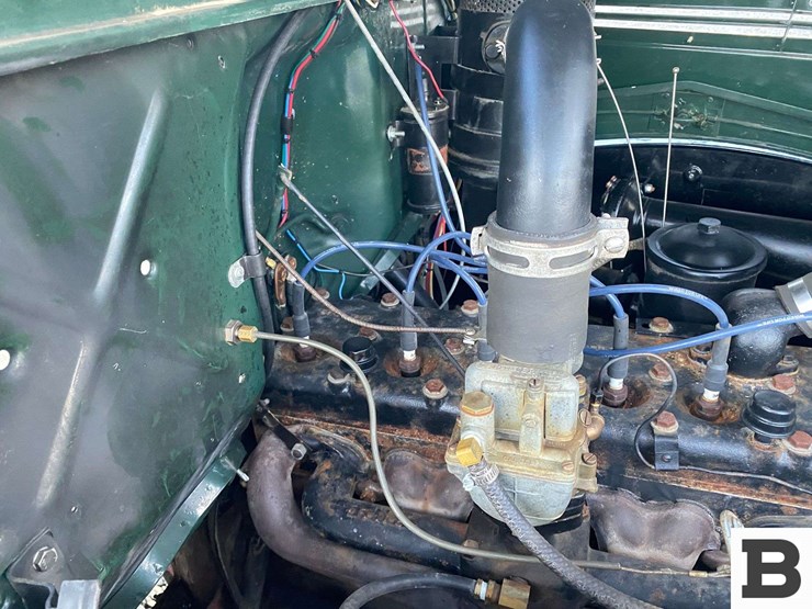 1940-international-d5-30-flatbed-truck-image-26