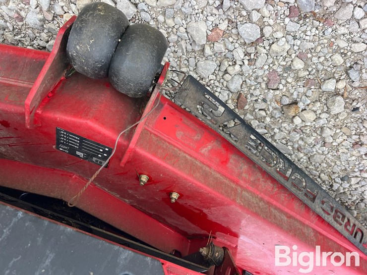 toro-4000-z-master-72"-zero-turn-mower-image-12