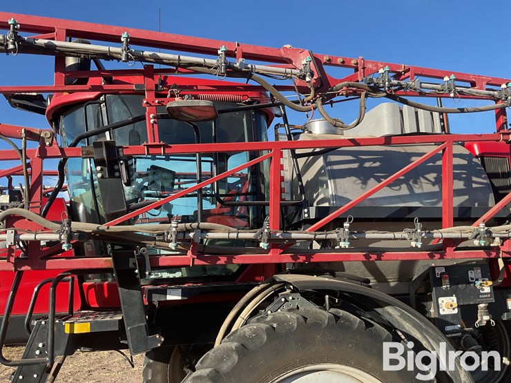 2010-case-ih-patriot-4420-image-14