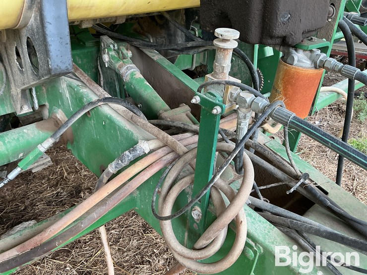 john-deere-7200-image-13