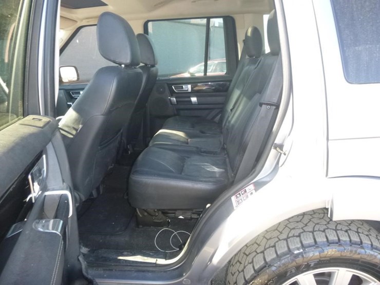 2012-land-rover-lr4-image-6