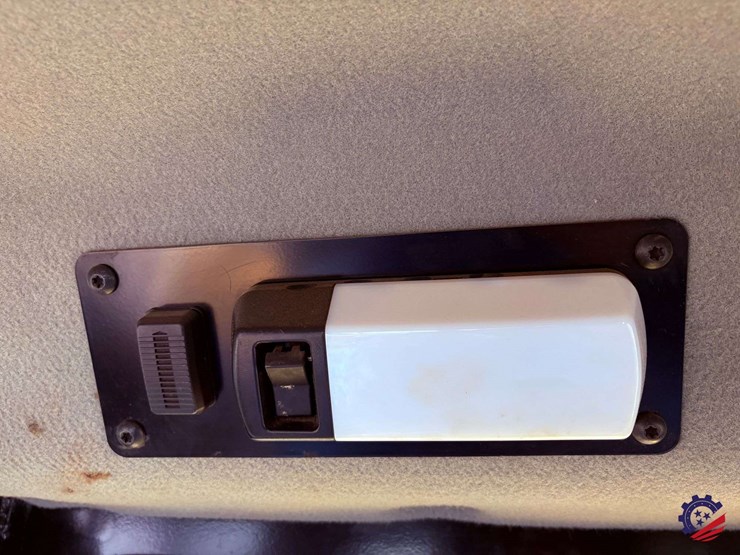 2019-caterpillar-d6t-xw-image-115