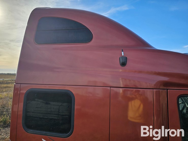 peterbilt-387-image-17