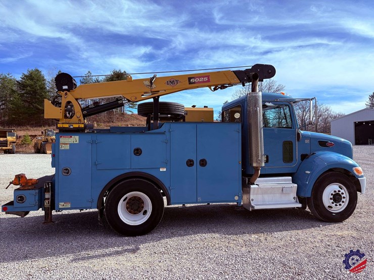 2012-peterbilt-337-image-8