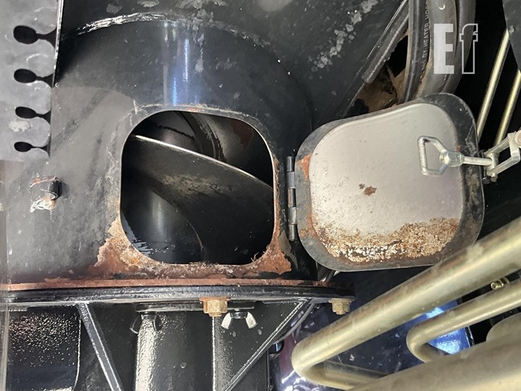 2012-case-ih-7130-image-35