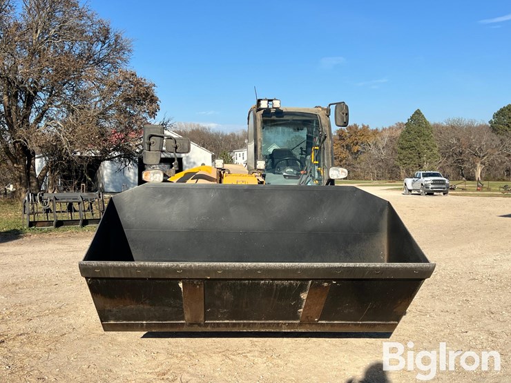 2020-jcb-542-70ag+-telehandler-image-2