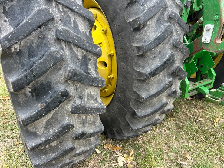 john-deere-4755-image-29