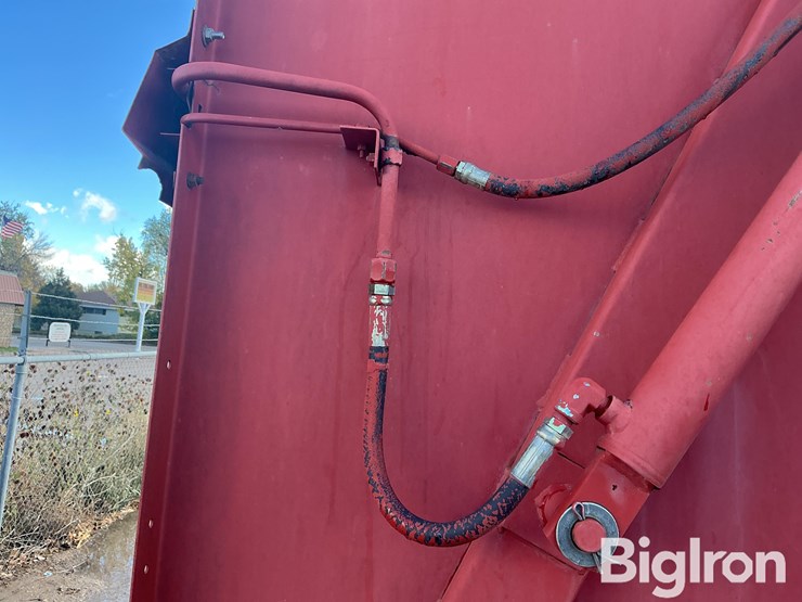 1992-new-holland-660-image-13