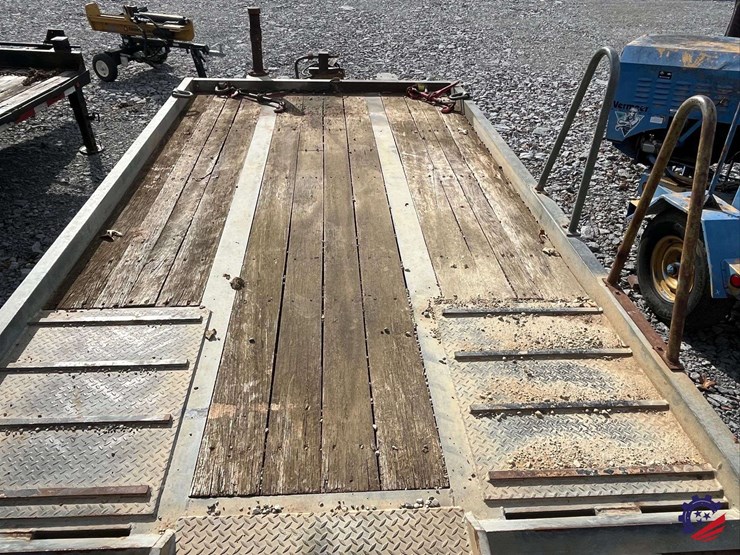 t/a-21’-x-8’-tilt-equipment-trailer-image-23