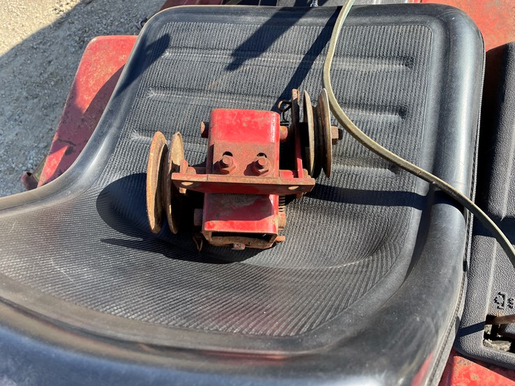 massey-ferguson-1200-image-13