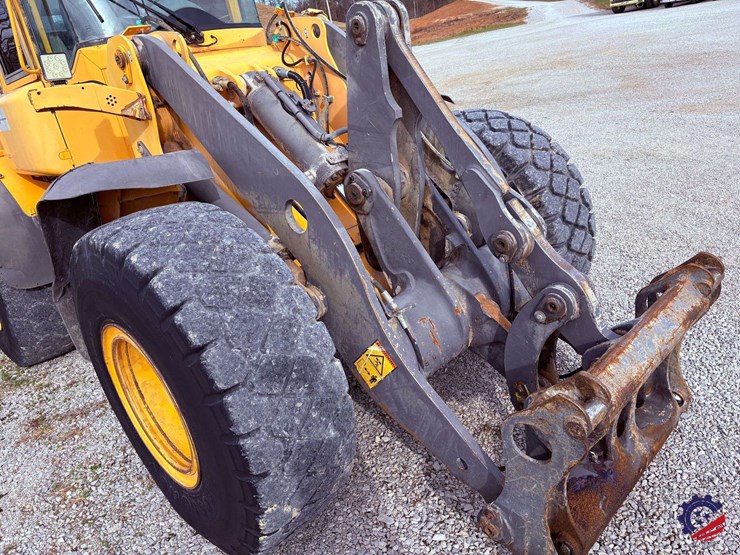 2004-volvo-l60e-image-25