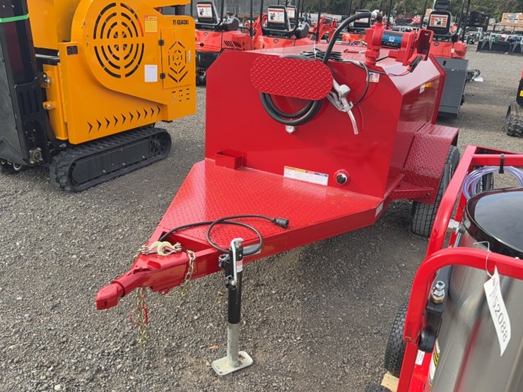 #2029-•-towable-300-gallon-fuel-tank-image-2