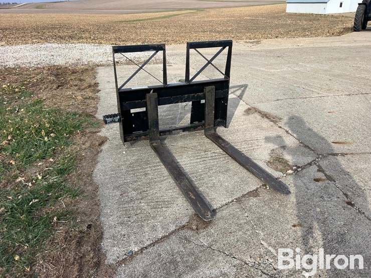 accessories-unlimited-llc-au-01-0500-st-np-step-thru-pallet-fork-image-3