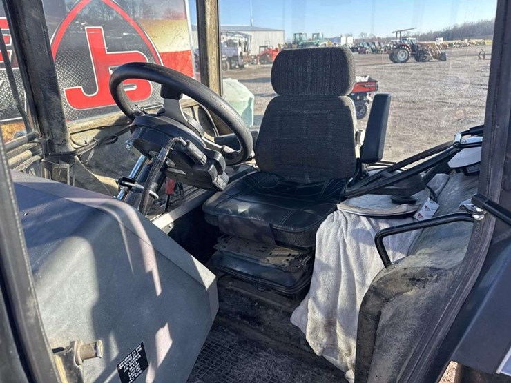 1991-white-195-image-18