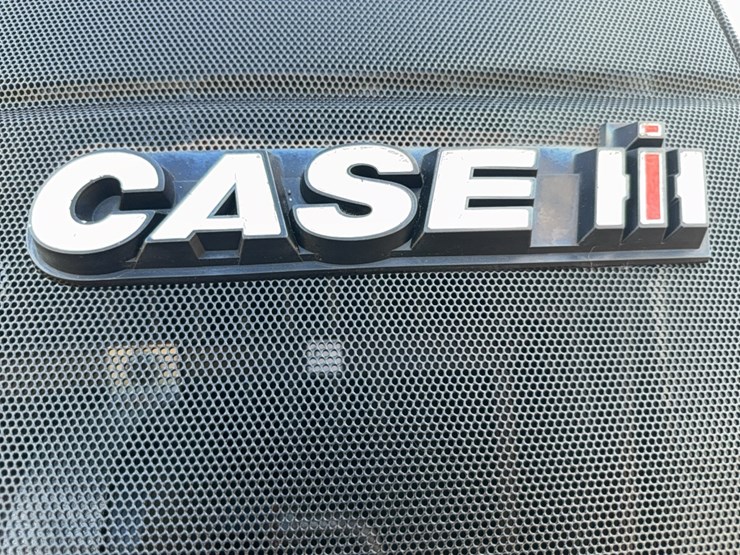 case-ih-magnum-335-image-51