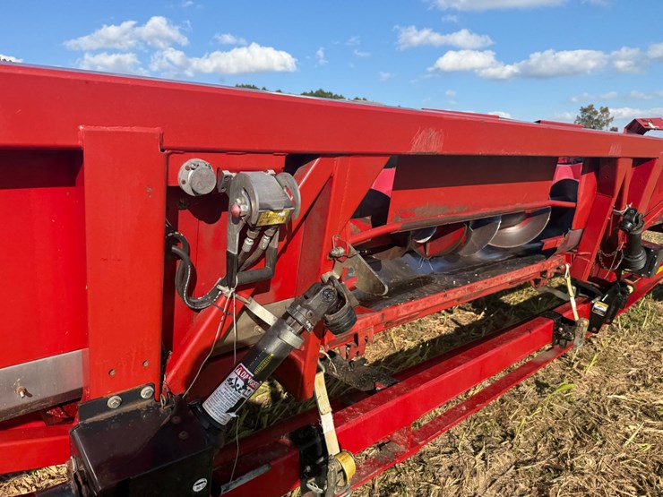 2011-case-ih-3412-image-31