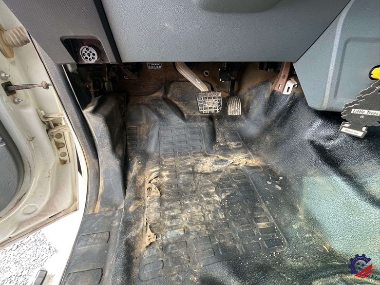 2013-ford-f750-image-63