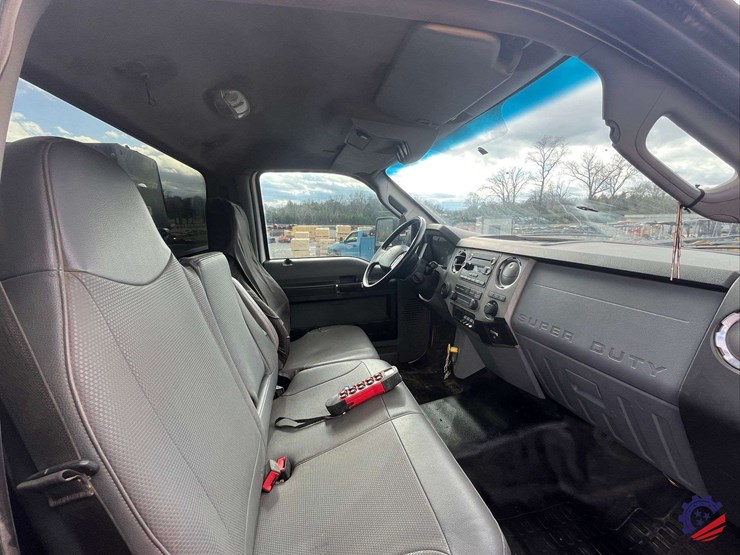 2013-ford-f750-image-56