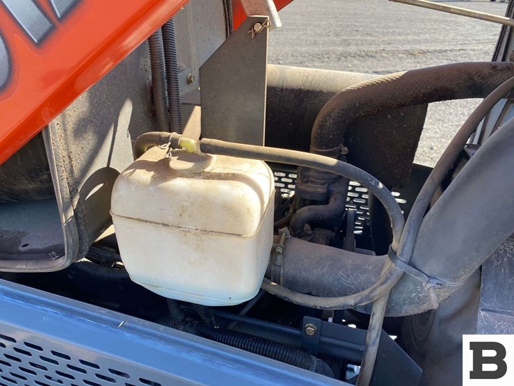 kubota-l4240d-tractor-image-37