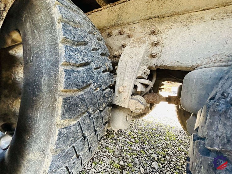 2007-peterbilt-340-image-100