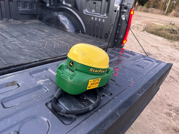 john-deere-3000-image-1