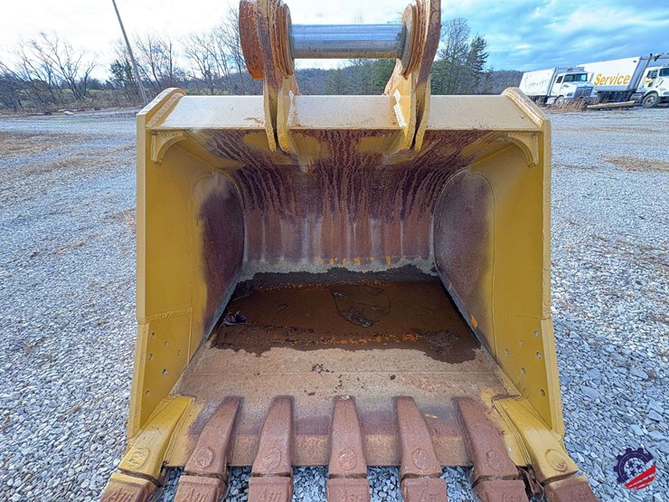 caterpillar-349-image-14