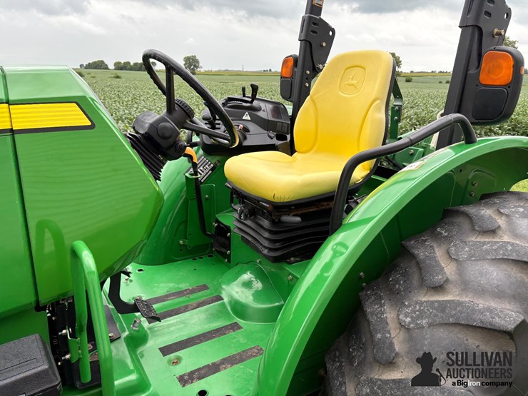 2011-john-deere-5085m-image-10