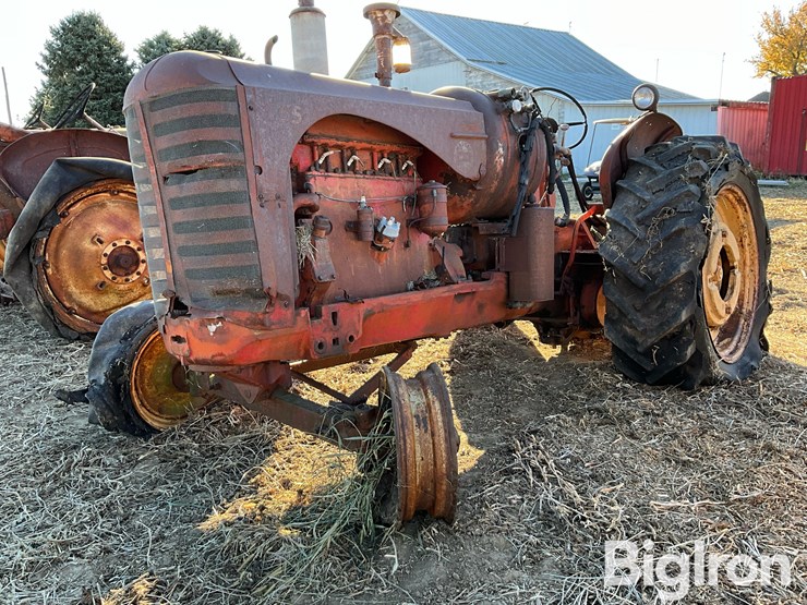 1949-massey-ferguson-55-image-1