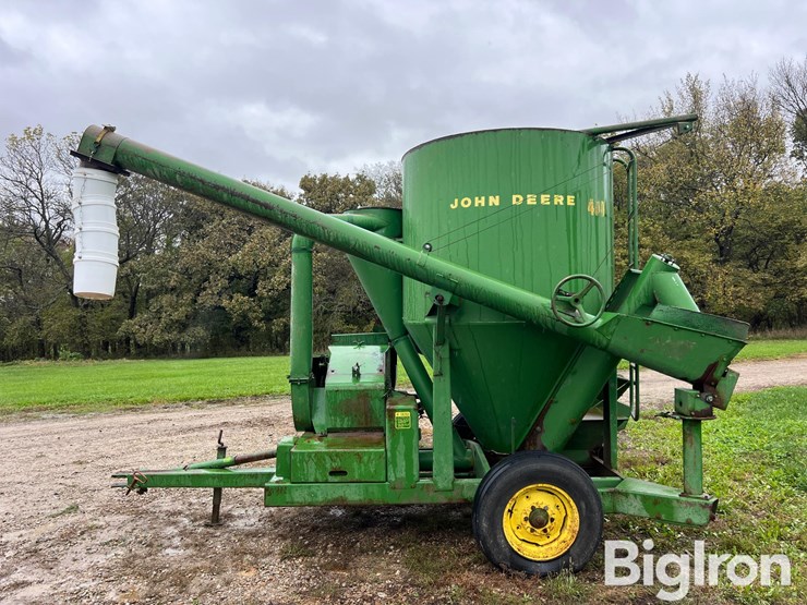 john-deere-400-image-8