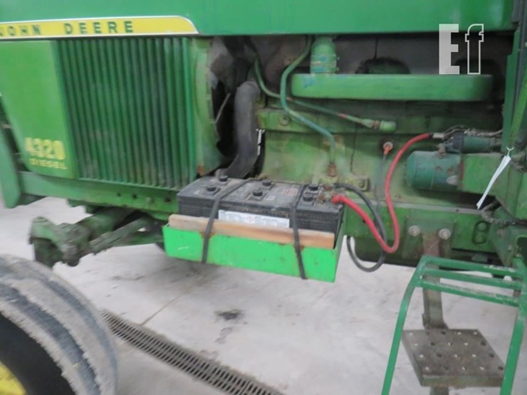 john-deere-4320-image-16
