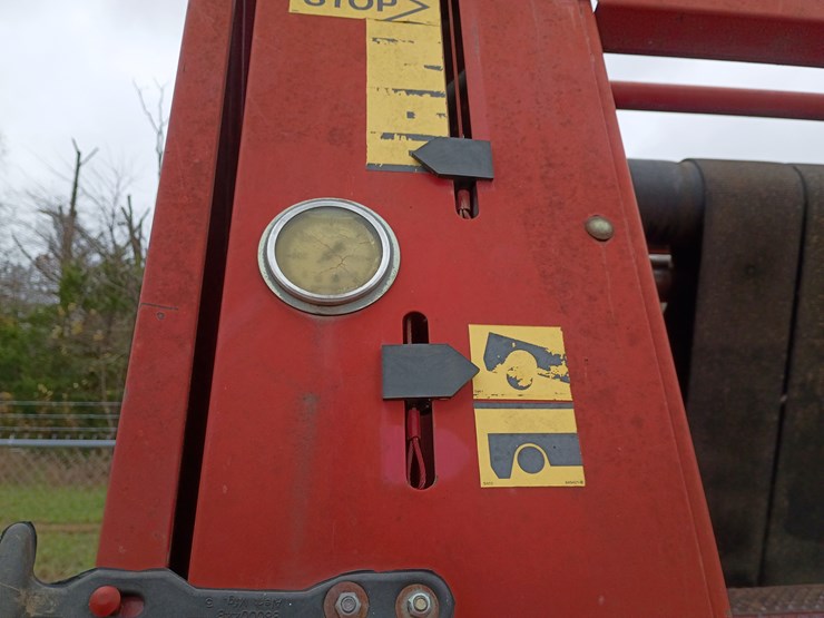 new-holland-678-image-21