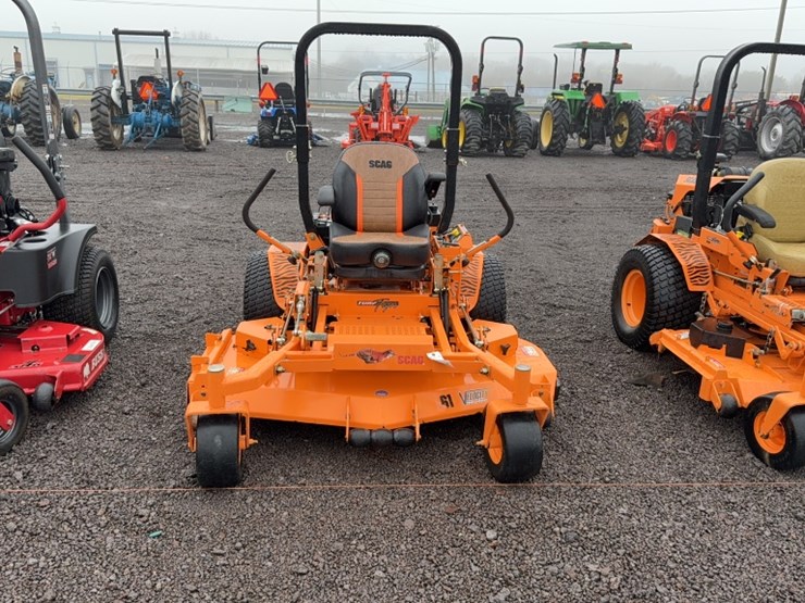 #3083-•-scag-turf-tiger-zero-turn-lawn-mower-image-2