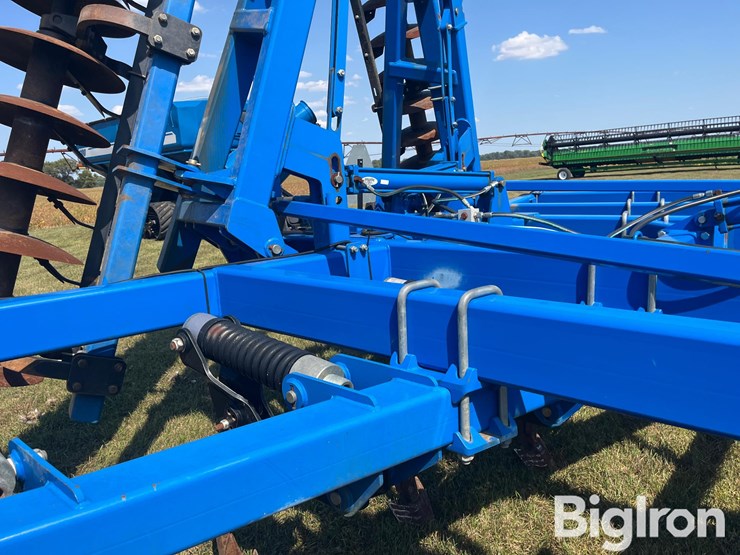 2011-landoll-2211-15-image-16