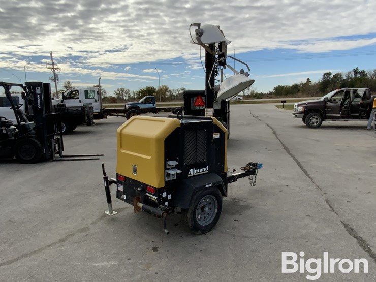 2020-allmand-bros-night-lite-v-series-image-5