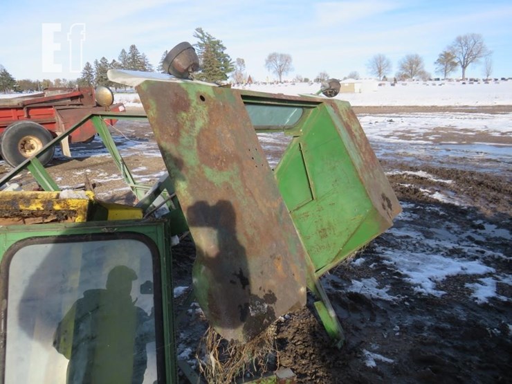 john-deere-3020-image-7