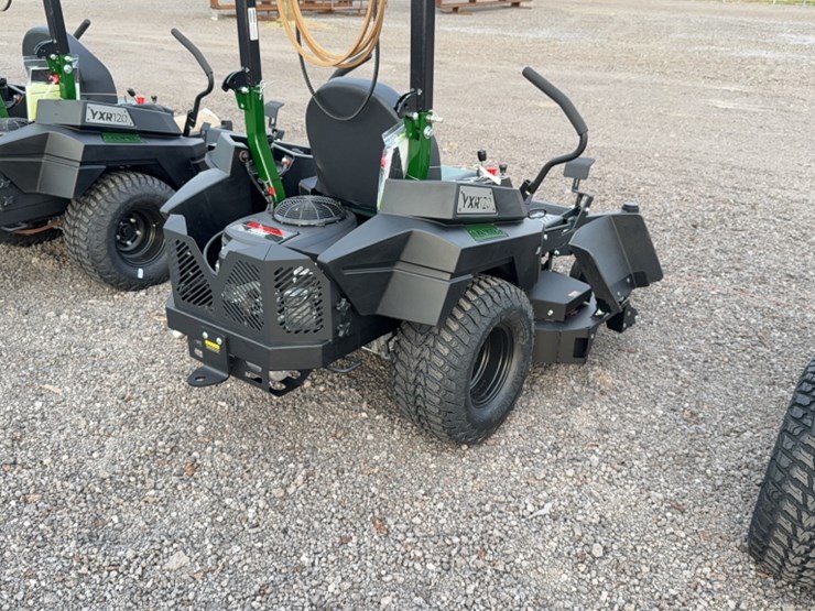 #3080-•-yakta-yxr-120-zero-turn-lawn-mower-image-8