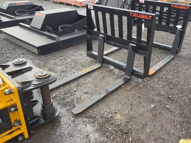 #2045-•-trubilt-48"-skid-steer-pallet-forks-image-1